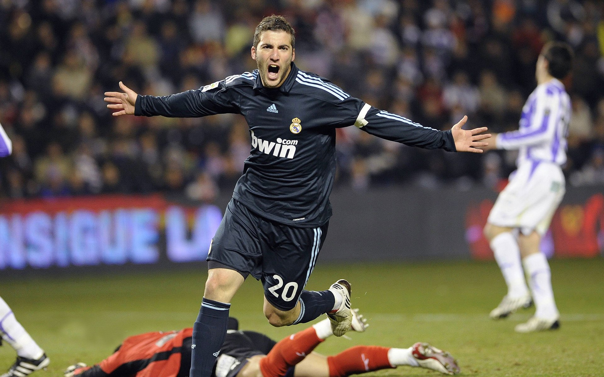 曼联迎战谢菲联，奥古斯丁是否能够为球队贡献进球？，曼联 奥谢