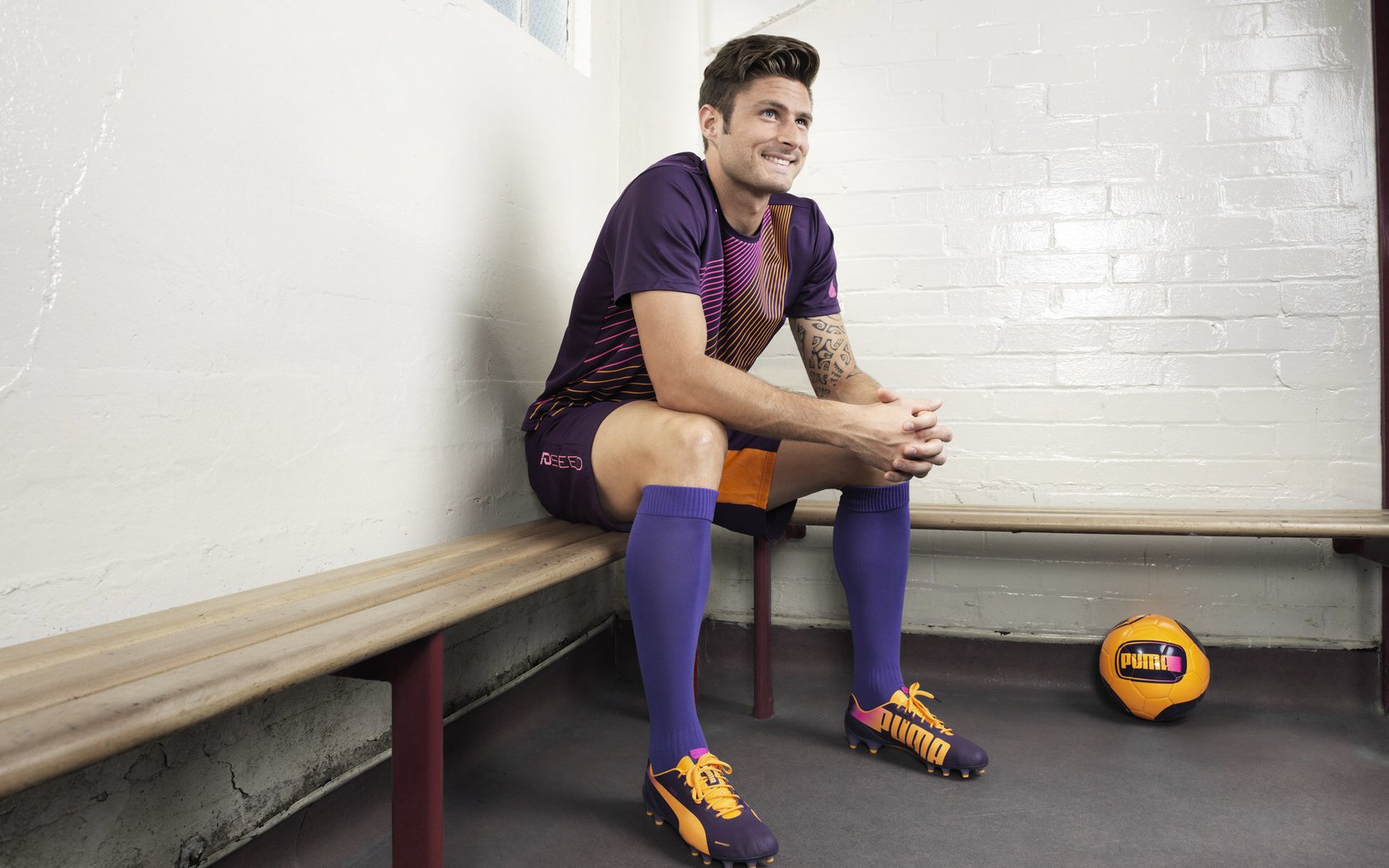 法国足球联赛局势扑朔迷离，悬念一触即发，法国足球队2020