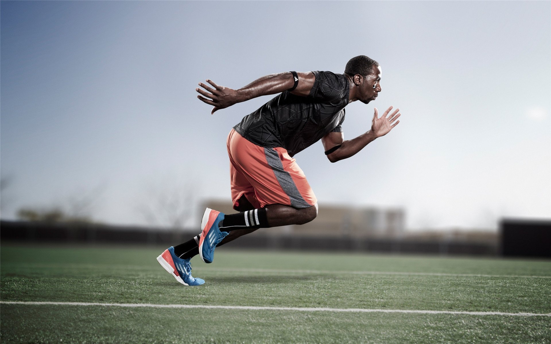 Jiu You-_太阳能动力自行车挑战：绿色出行新潮流_，太阳能电动车旅行